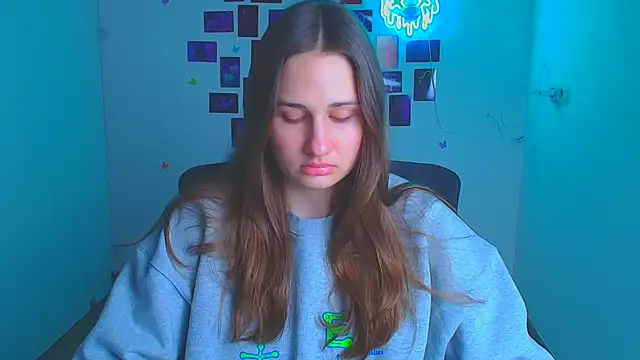 Stefanie Sweet online show from 04-03-26, 05:14