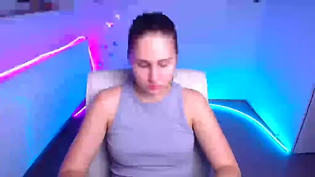 Snapshot of Stefanie_Sweet chatting on 10-14-25, 05:41 Stefanie Sweet online show from 10-14-25, 05:41