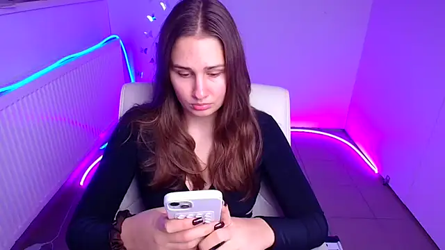 Snapshot of Stefanie_Sweet chatting on 10-20-25, 05:20 Stefanie Sweet online show from 10-20-25, 05:20