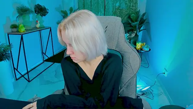 BethanyCloud online show from 11-19-25, 05:51