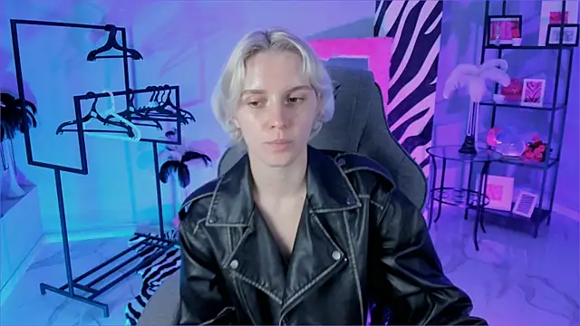 BethanyCloud online show from 09-10-25, 05:28