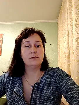 Amandda  online show from 03-06-26, 04:02