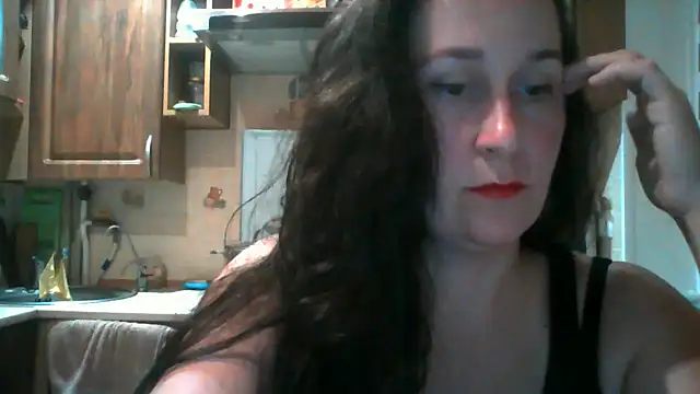 Amandda  online show from 09-15-25, 05:57