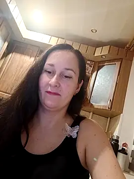 Amandda  online show from 10-13-25, 06:20