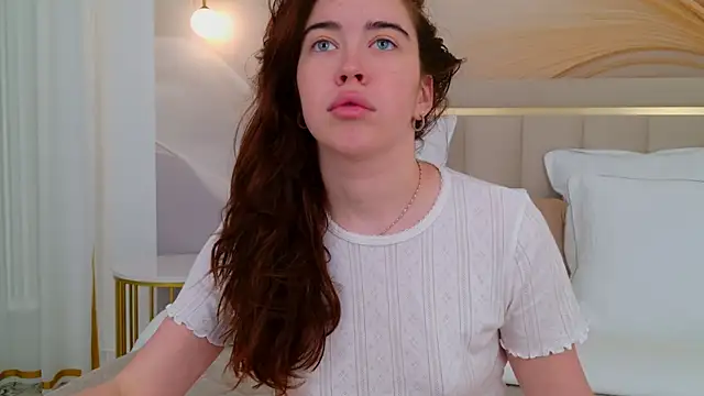 KimberlyBond online show from 10-07-25, 03:02