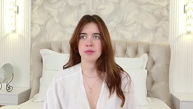 KimberlyBond online show from 09-18-25, 03:04