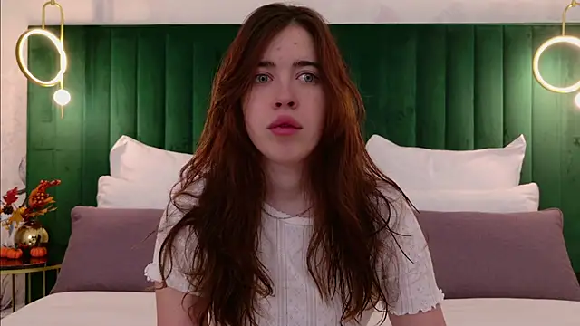 KimberlyBond online show from 09-29-25, 03:06