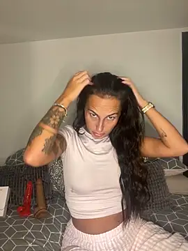 Snapshot of Rosieredxox chatting on 09-09-25, 06:06 Rosieredxox online show from 09-09-25, 06:06