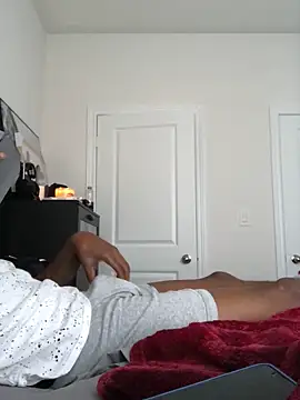 Snapshot of labishyoung25 chatting on 09-30-25, 04:24 labishyoung25 online show from 09-30-25, 04:24