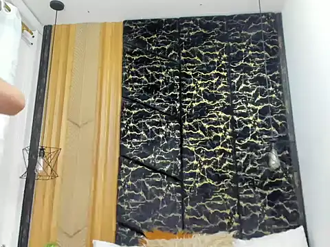 MiaCours online show from 04-14-26, 06:57