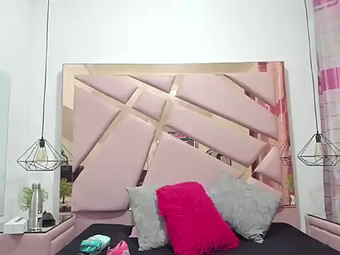 MiaCours online show from 09-12-25, 06:29