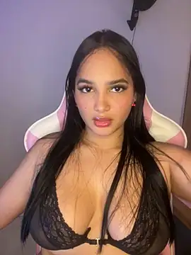 Andrea-Lu online show from 10-11-25, 01:50