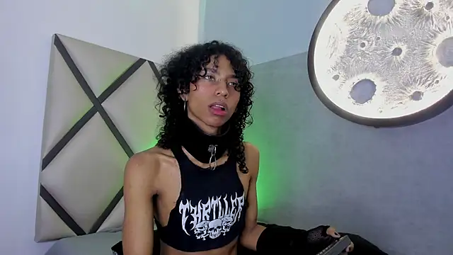 Snapshot of venus-03 chatting on 02-06-26, 03:35 venus-03 online show from 02-06-26, 03:35