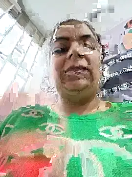 Mia-Glow online show from 01-09-26, 12:01