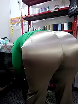 Mia-Glow online show from 12-04-25, 12:04