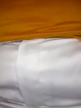 Mia-Glow online show from 11-05-25, 12:41