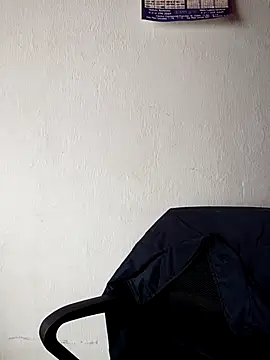 Mia-Glow online show from 03-05-26, 01:30