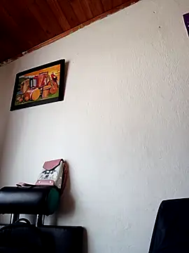 Mia-Glow online show from 02-26-26, 01:22