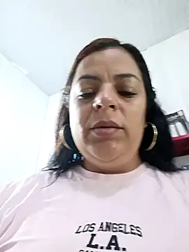 Mia-Glow online show from 10-10-25, 12:39
