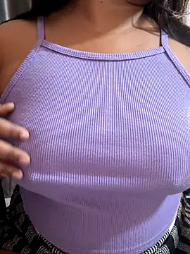 Snapshot of Maggi-is-back chatting on 10-12-25, 02:13 Maggi-is-back online show from 10-12-25, 02:13