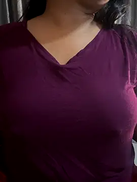 Maggi-is-back online show from 11-14-25, 02:59