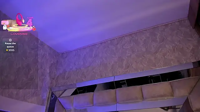 PAULETEJOHNSON online show from 10-17-25, 03:21