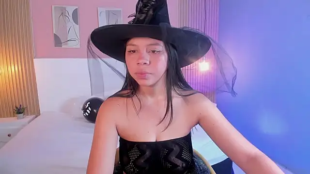 candy lux30 online show from 10-31-25, 03:36