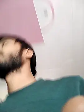 Snapshot of DesiRussi chatting on 11-09-25, 10:30 DesiRussi online show from 11-09-25, 10:30