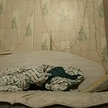 Tupo070481 online show from 04-15-26, 08:20