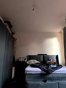 Snapshot of Florian123_sex chatting on 09-27-25, 05:19 Florian123 sex online show from 09-27-25, 05:19