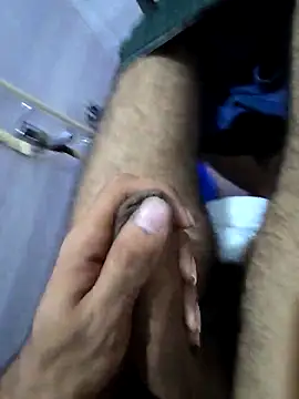 Snapshot of mumbaizboi chatting on 10-19-25, 08:33 mumbaizboi online show from 10-19-25, 08:33