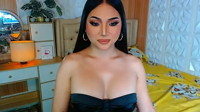 ValeriaHelaby online show from 10-11-25, 08:04