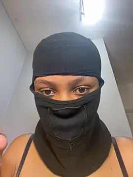 Sexy blackwoman online show from 02-22-26, 10:39