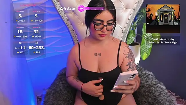 April  foxx online show from 10-19-25, 03:59