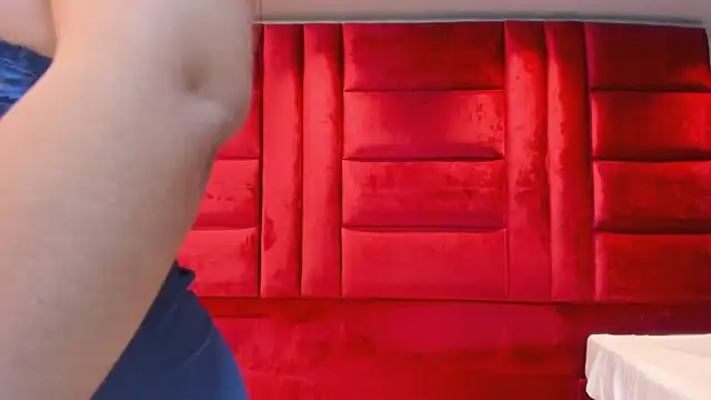 VictoriaFerro online show from 12-01-25, 01:56