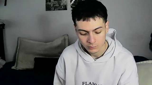 Dioniso guy8 online show from 09-17-25, 12:40