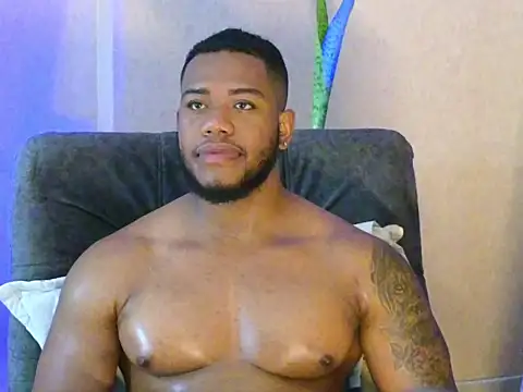 Snapshot of BenjaminCol_ chatting on 09-29-25, 10:37 BenjaminCol online show from 09-29-25, 10:37