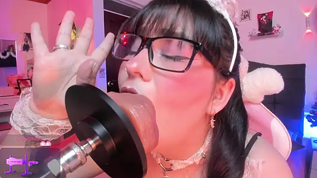 Fia   online show from 11-19-25, 12:54