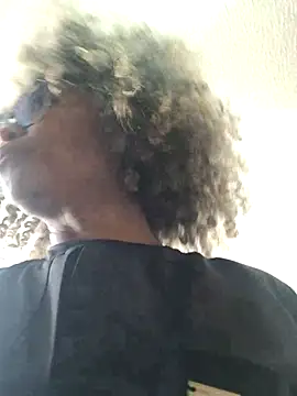 BiiancaEstradaa online show from 09-28-25, 05:53