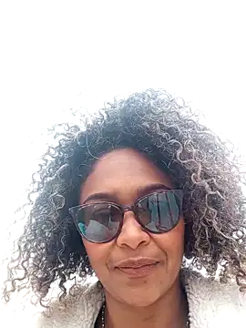 BiiancaEstradaa online show from 09-10-25, 03:00