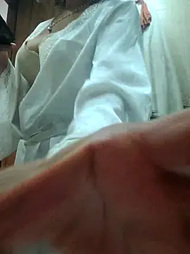 BiiancaEstradaa online show from 01-13-26, 06:12