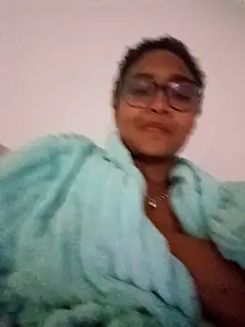 BiiancaEstradaa online show from 09-21-25, 03:00