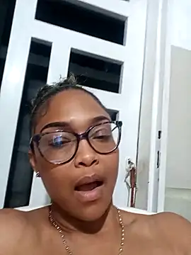 BiiancaEstradaa online show from 03-18-26, 04:26