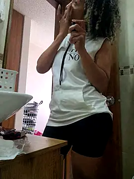 BiiancaEstradaa online show from 02-21-26, 05:48