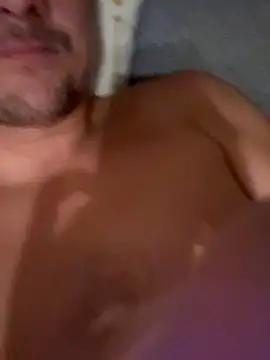 Snapshot of euphoria199527 chatting on 09-29-25, 09:09 euphoria199527 online show from 09-29-25, 09:09