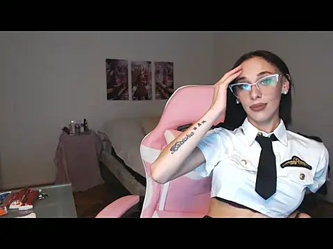 Sofia Amour online show from 10-09-25, 10:10