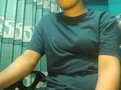 Snapshot of meghbalikargolponoy09 chatting on 01-17-26, 01:26 meghbalikargolponoy09 online show from 01-17-26, 01:26