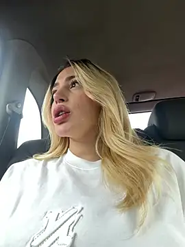 Mia sofiia21 online show from 03-12-26, 02:54