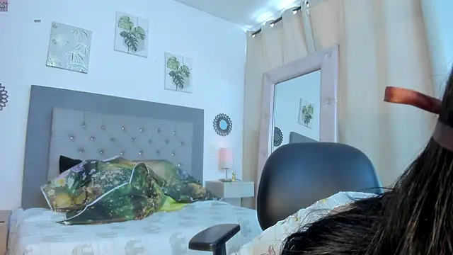 Seraphyne666 online show from 10-30-25, 07:33