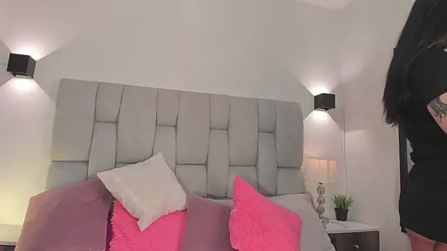 Seraphyne666 online show from 03-27-26, 05:36